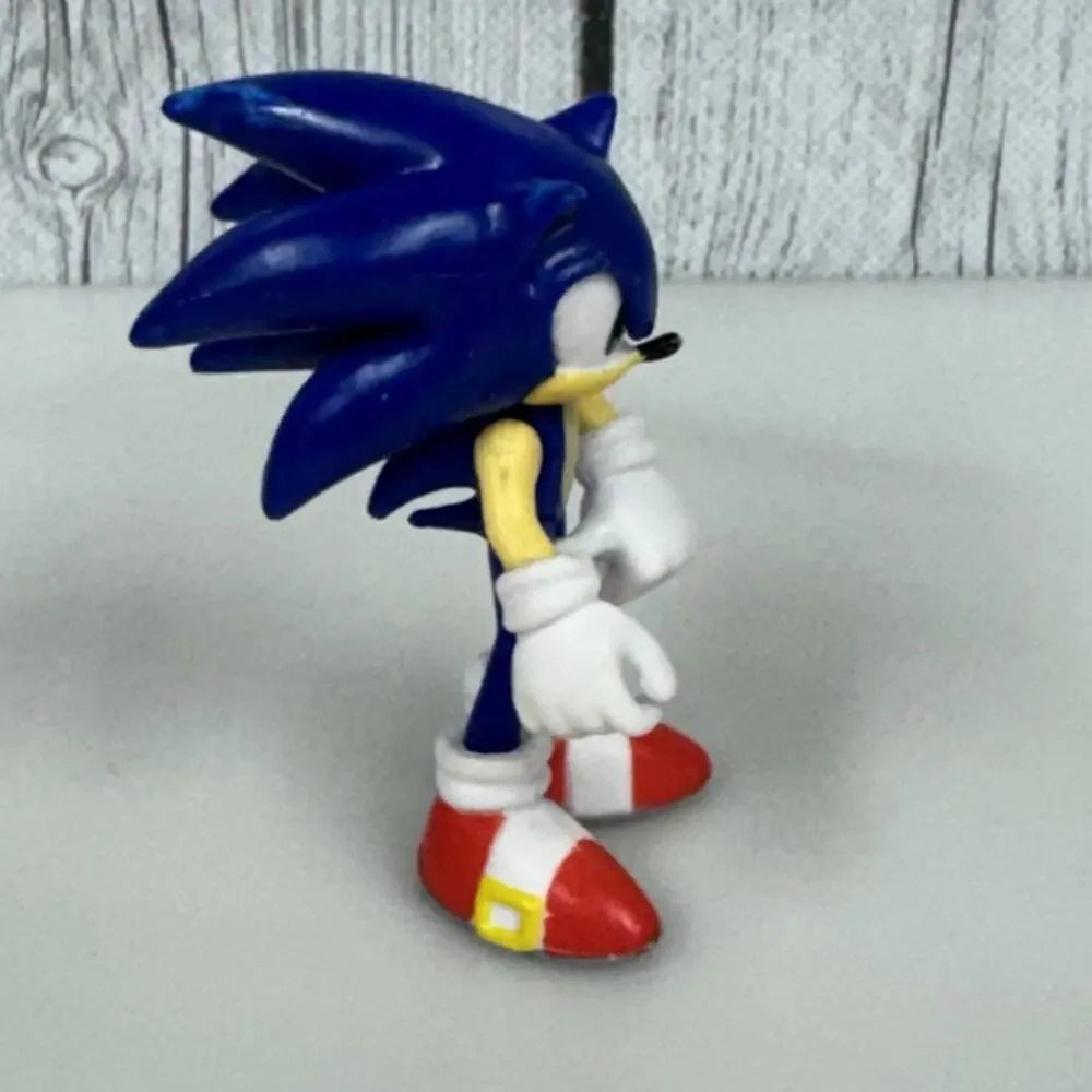 2 SEGA Jakks Sonic The Hedgehog Knuckles Tails Action Figure 2.5